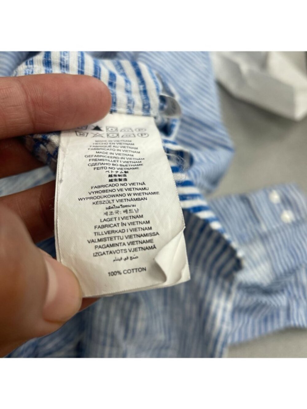 Michael Kors Men's XL Slim Fit Blue & White Striped Button-Up Shirt P0454 - Picture 6 of 8